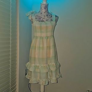 Moon River tiered plaid smocked Dress size M